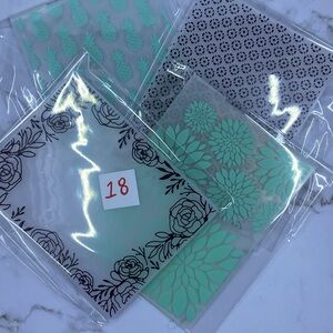 4 Embossing Folders (item 18)